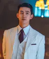 Memerankan Seon Woo Hyul, Taecyeon sangat ingin menjadi manusia dan mengalami jatuh cinta. [Foto: Prime Video]