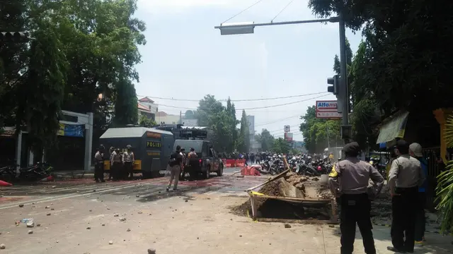 Demo Omnibus Law di Cirebon
