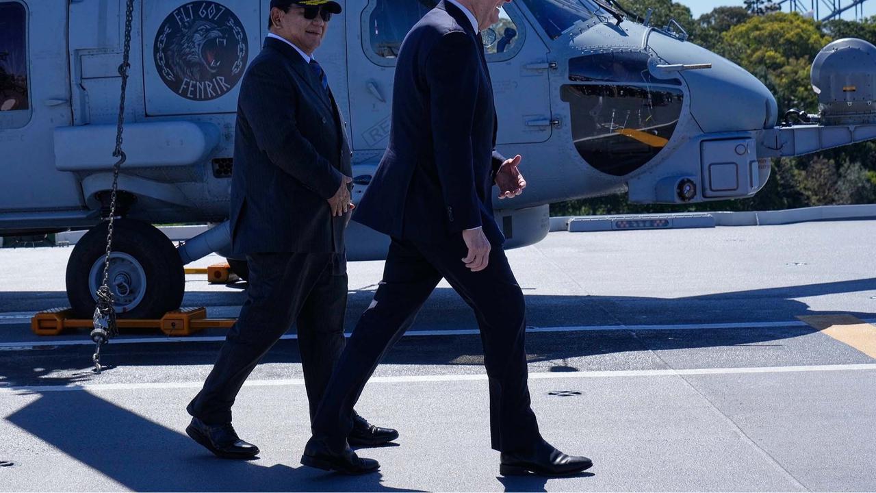 FOTO: Di Atas Kapal Induk HMAS Canberra, Prabowo dan Albanese Resmikan Era Baru Hubungan Strategis Indonesia–Australia