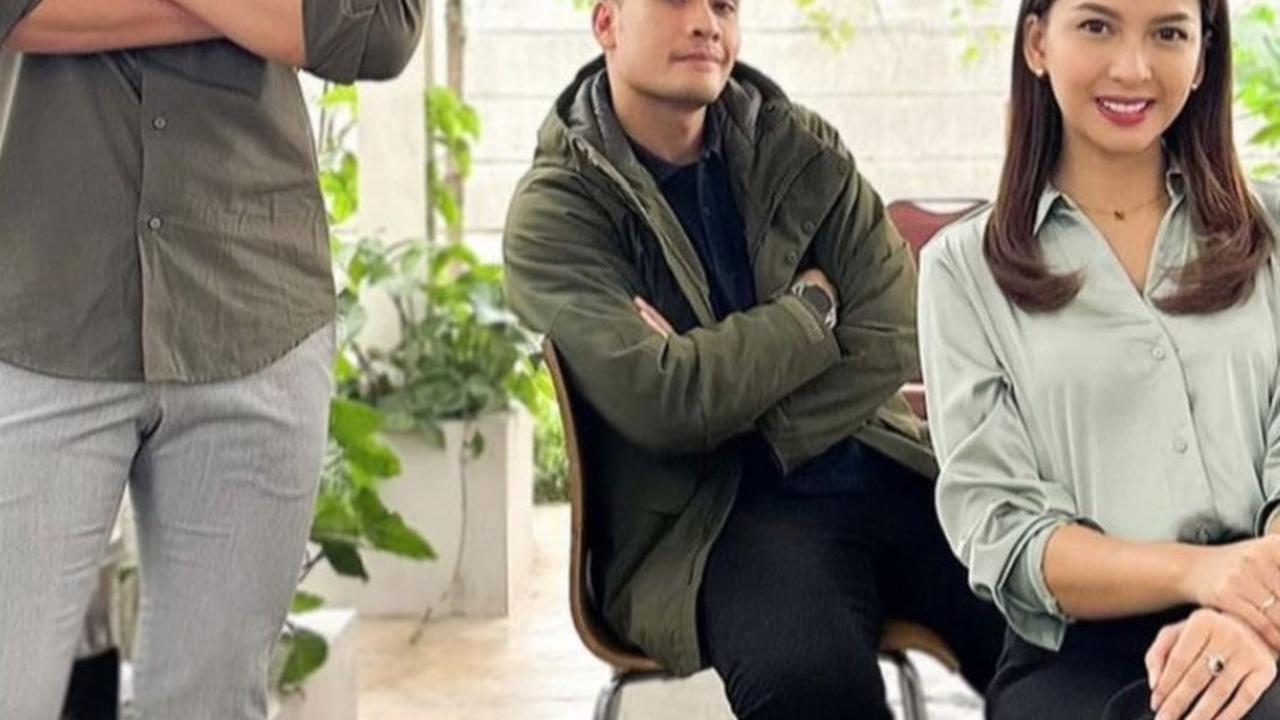 Selain karena tuntutan peran, Gibran memang sudah akrab dengan Randy di luar kamera. Ia dan Randy kerap berfoto bersama bahkan kadang juga ditemani Alisia Rininta.