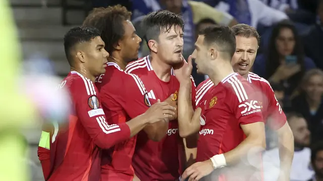 Foto: Momen Harry Maguire Jadi Pahlawan, Selamatkan MU dari Kekalahan di Markas FC Porto