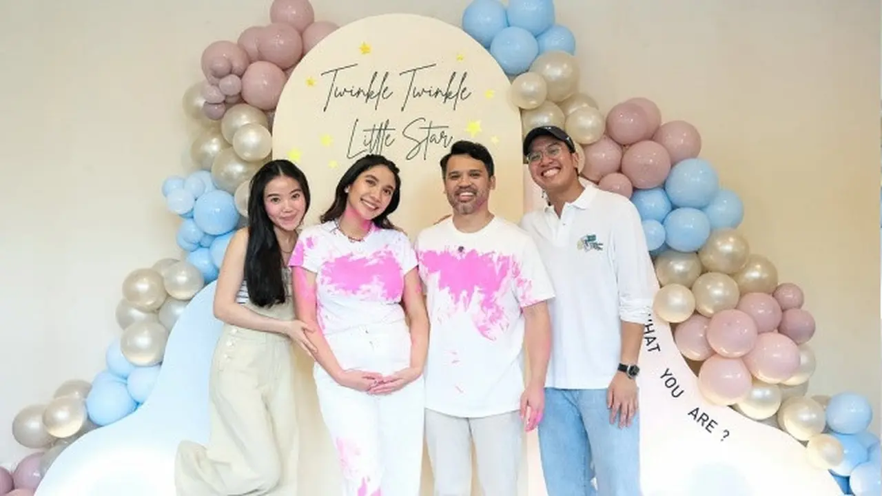 Potret Acha Sinaga Gelar Gender Reveal Anak Ketiga (credit: instagram/achasinaga)