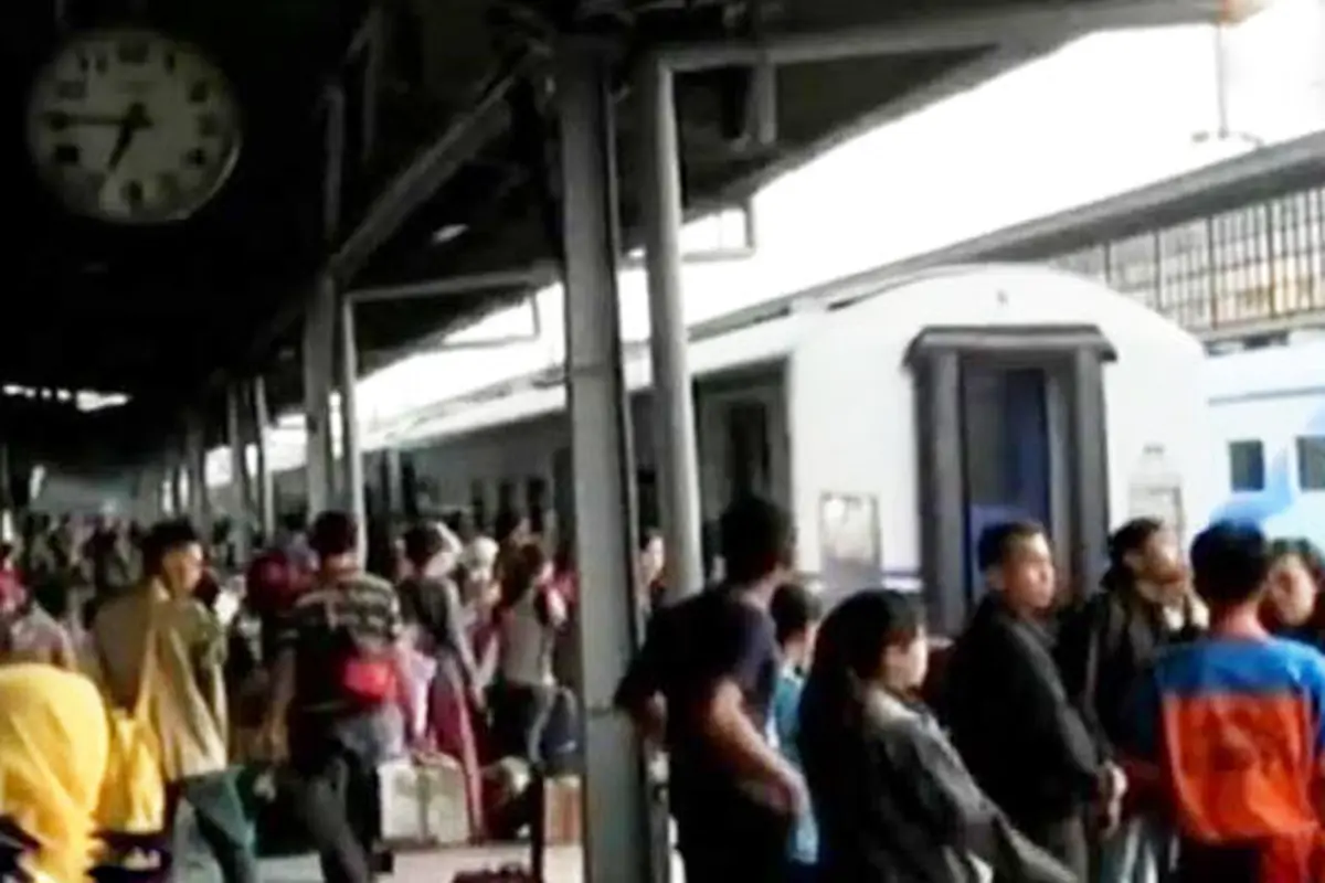 Segmen 2: Stasiun Senen Masih Padat hingga Video Kiriman Pemirsa 