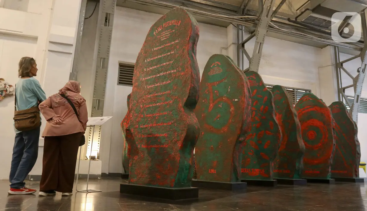 Pameran ini terdiri dari 19 seniman Jakarta dan 19 kurator dari berbagai kota yang menampilkan berbagai karya seni orisinal mereka. (Liputan6.com/Herman Zakharia)