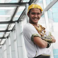 Pelecehan itu terjadi pada tayangan YKS yang tayang (20/6/14). Kejadian tersebut bermula ketika Ferdians Setiadi memberi sugesti bahwa setiap anjing yang dilihat Caisar nantinya adalah Benyamin. (Liputan6.com/Herman Zakharia)