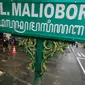 Kawasan pedestrian Malioboro telah bebas dari parkir kendaraan roda, Yogya, Jumat (8/4). Kini kawasan tersebut tampak lebih bersih dan rapi. (Liputan6.com/Boy Harjanto)