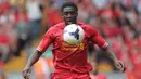 Kolo Toure. Bek asal Pantai Gading ini adalah pemain Afrika yang terlama bermain di Premier League selama 14 musim dengan memperkuat 3 tim, Arsenal, Manchester City, dan Liverpool mulai 2002/2003 hingga 2015/2016. Total bermain dalam 353 laga, mencetak 12 gol dan 10 assist. (AFP/Lindsey Parnaby)