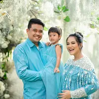 Kahiyang Ayu (Instagram/doleytobing)