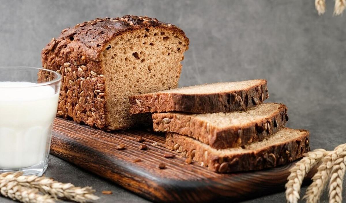 9.&nbsp;Makan dengan roti di Swedia