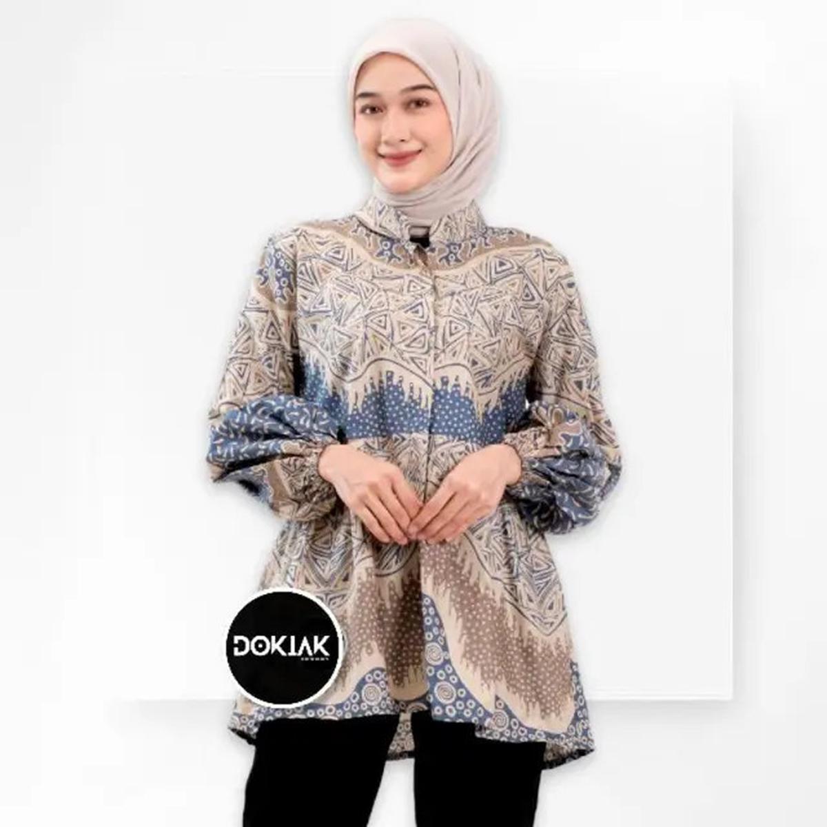 Model Atasan Batik Wanita Elegan 2025, Bikin Penampilanmu Makin Cantik