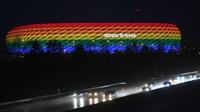 Stadion yang terletak di Kota Munich, Jerman ini merupakan markas dari Tim Nasional Jerman dan Bayern Munchen sejak dibuka pertama kali pada 2005 hingga kini. Merupakan stadion terbesar kedua di Jerman setelah Westfalenstadion di Dortmund. (AFP/Andreas Gebert/Pool)