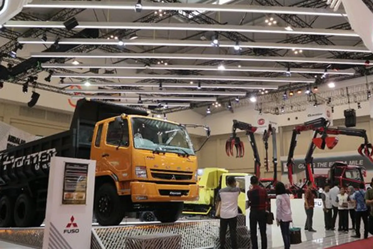 Mitsubishi Fuso Berjaya di GIIAS, Raih Dua Penghargaan Prestisius