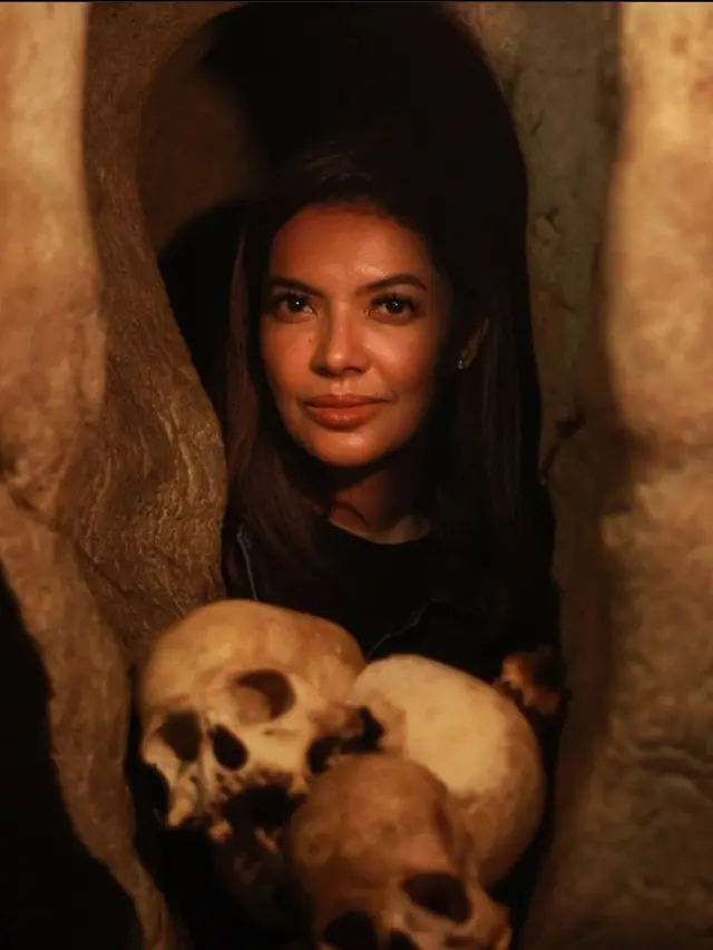 Najwa Shihab Kunjungi Kubur Batu Tana Toraja