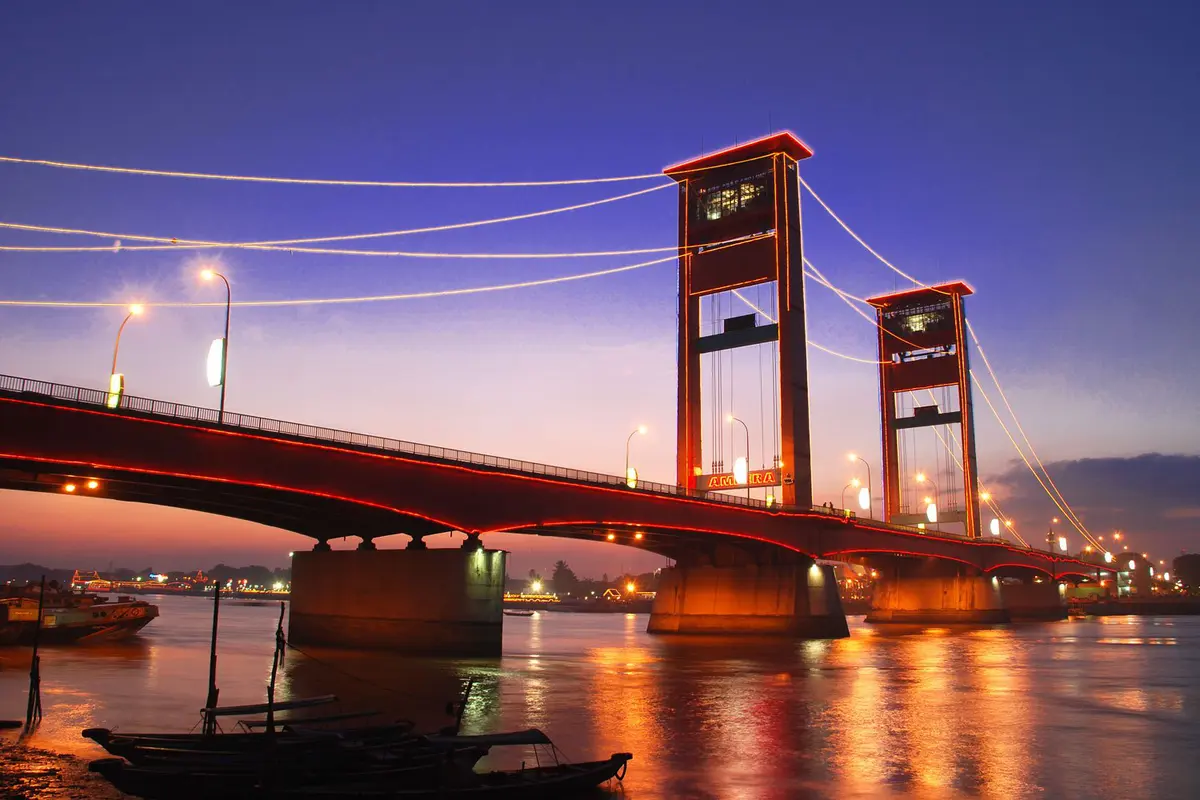 Hanya 85%, Ini 8 Foto Gerhana Matahari di Palembang