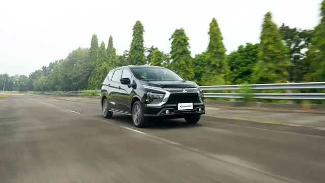 New Mitsubishi Xpander Exceed Tourer CVT