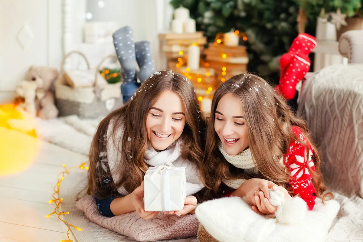 Mendekati Hari Natal, Ini 3 Perhiasan Berlian yang Bisa Diberikan untuk Kakak Perempuan