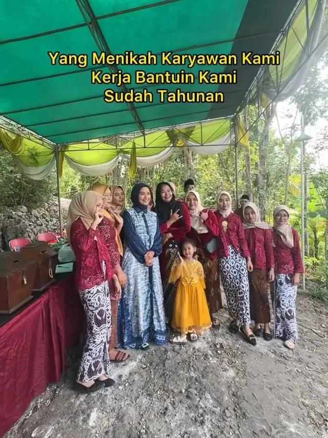 Potret Tantri Kotak Kondangan di Kampung/ via Instagram @tantrisyalindri
