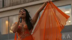 Anggun C Sasmi penyanyi 48 tahun tampil memukau saat nyinden dalam acara yang digelar di Paris, Prancis pada 8 Juni 2022 waktu setempat. Anggun berhasil membuat bangga Indonesia di mata dunia. (Instagram/anggun_cipta)