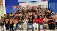 Menjelang Natal, perusahaan pembiayaan WOM Finance menggelar kegiatan Corporate Social Responsibility (CSR) dengan mengusung tema “Cinta Kasih Yang Membumi” bersama anak-anak penghuni Panti Asuhan Salib Putih dan Panti Asuhan Deakonia.
