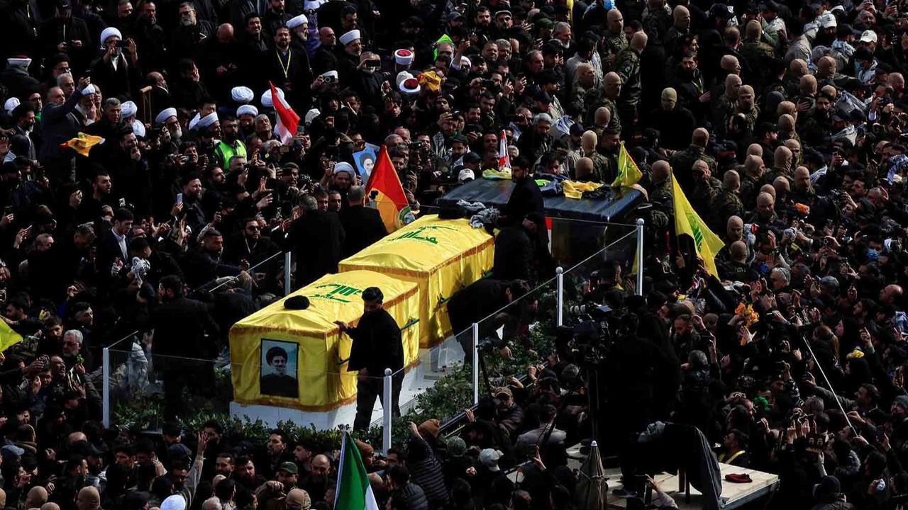 Dihadiri 800 Tokoh dari 65 Negara, Puluhan Ribu Orang Berkumpul di Upacara Pemakaman Mendiang Pemimpin Hizbullah Hassan Nasrallah