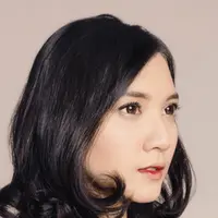 Siapa yang tak jatuh cinta ketika melihat gadis yang memiliki senyum khas wanita tanah air, selain itu Sheila juga berprestasi dibidang musik. (viainstagram@sheiladaisha/Bintang.com)