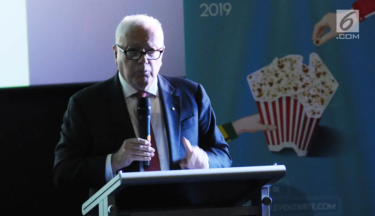 Dubes Australia untuk Indonesia Garry Quinlan memberi sambutan saat jumpa pers festival sinema Australia Indonesia di Jakarta, Jumat (8/3). Kali ini penayangan film terbaik Australia hadir untuk beberapa kota di Indonesia. (Liputan6.com/Herman Zakharia)