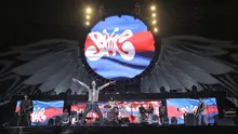 Slank sukses memuaskan para Slankers dalam konser HUT ke-35 mereka di GBK, Minggu (23/12). (Bambang Eros/Fimela)