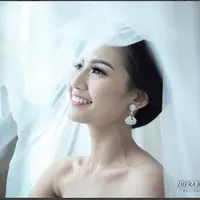 Asty Ananta menikah di Bali. (Instagram @dierabachir)