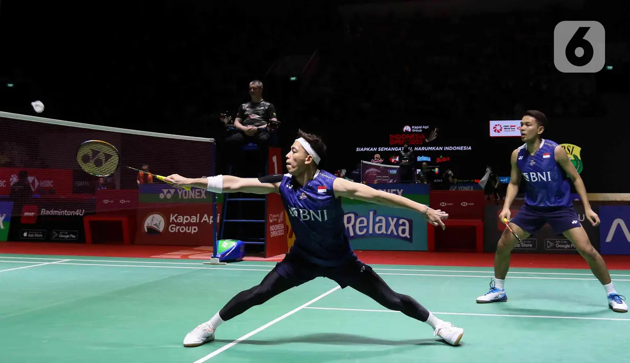 Hasil ini membuat Fajar/Rian gagal melaju ke semifinal. (Liputan6.com/Herman Zakharia)