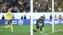 Julian Quinones dan Nahitan Nandez menjadi pencetak gol bagi tim tamu. Di sisi lain, tuan rumah hanya mampu membalas lewat penalti Cristiano Ronaldo. (AFP/Fayez Nureldine)