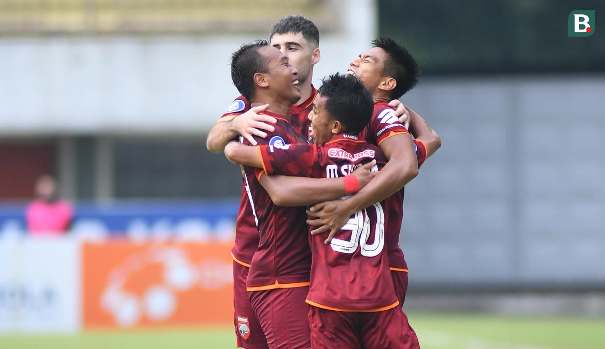 Kemenangan ini membawa Borneo FC naik peringkat ke posisi ke-10 klasemen sementara dengan 13 poin. Sementara PSIS masih menduduki peringkat keempat. (Bola.com/Nandang Permana)