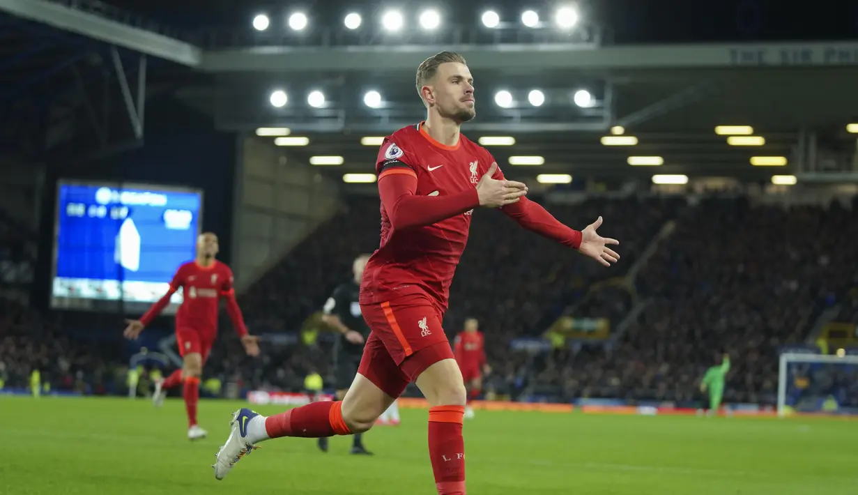 Berkat hasil positif ini Liverpool bertengger di posisi ketiga klasemen Liga Inggris dengan 31 poin, selisih dua angka dari Chelsea yang berada di puncak dan satu poin dari Manchester City di posisi kedua. (AP/Jon Super)