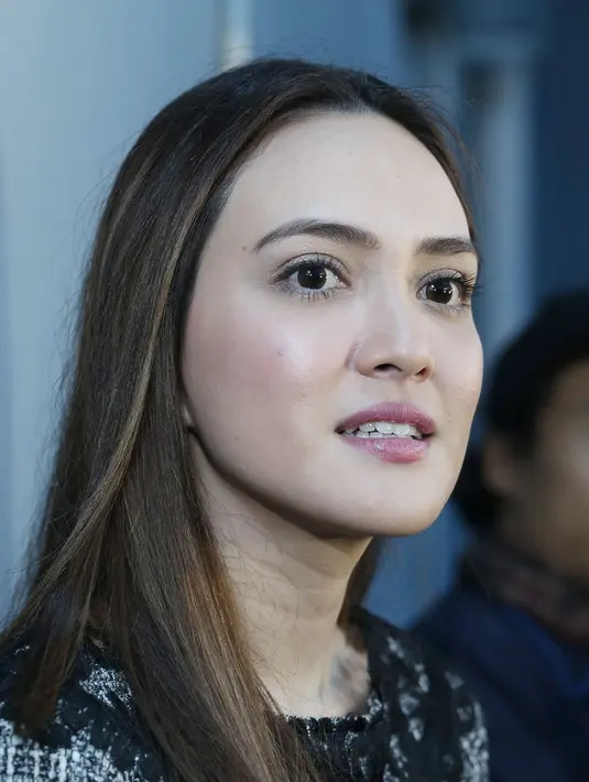 Pemeran Shandy Aulia tidak pernah terdengar gosip mengenai rumah tangganya. Pada 12 Desember mendatang. Bersama suami, Shandy akan merayakan ulang tahun pernikahannya yang ke-5. (Galih W. Satria/Bintang.com)