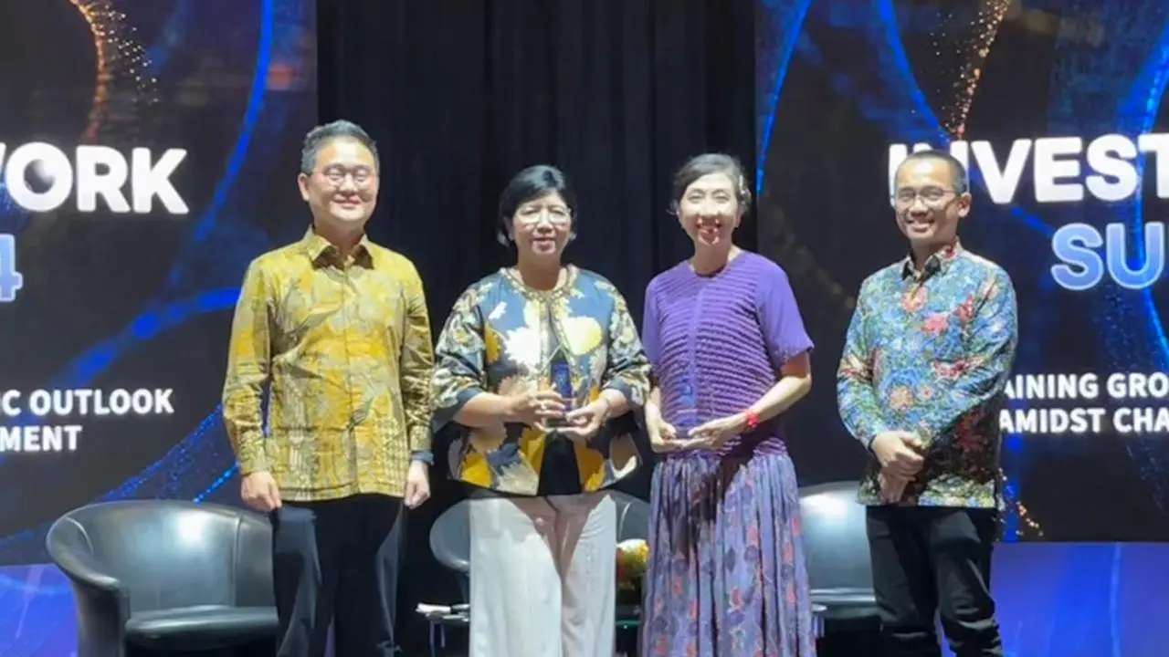 Direktur BCA Vera Eve Lim dalam Investor Network Summit 2024 by Mirae Asset.