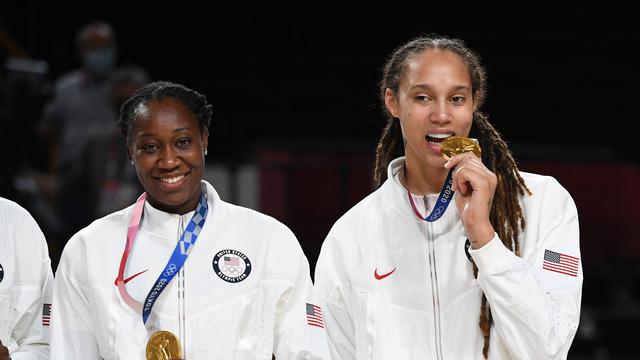 Brittney Griner - Basket-2