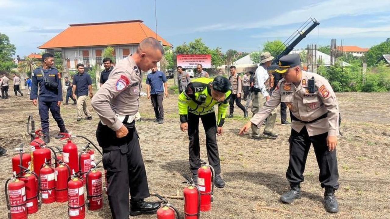 Polda Bali Tingkatkan Kesiapsiagaan Personel Melalui Pelatihan APAR: Respons Cepat Hadapi Kebakaran