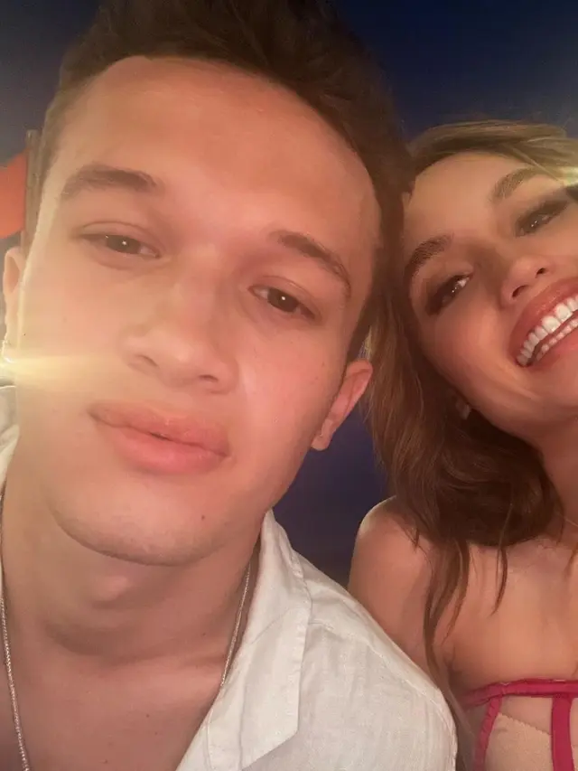 Gaya Pacaran Cinta Laura dan Arya Vasco