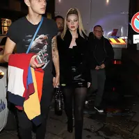 Kendall Jenner dan Anwar Hadid tertangkap ciuman di CFDA after-party. (instagram/anwarhadid)