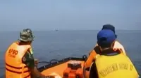 8 Nelayan Kapal Tenggelam di Situbondo Belum Ditemukan