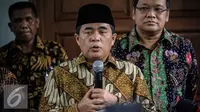 Ade Komarudin mengaku meminta nasihat kepada megawati terkait keputusan Partai Golkar yang mengembalikan Setya Novanto menjadi Ketua Umum DPR, Jakarta, Jumat (26/11).  (Liputan6.com/Faizal Fanani)