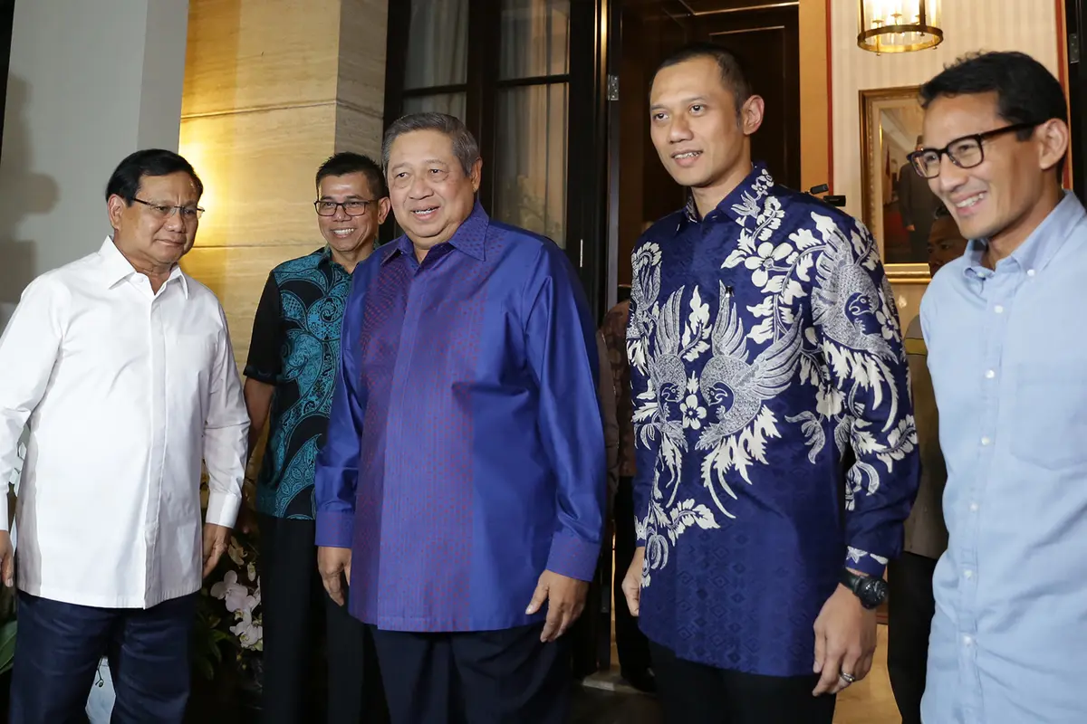 Tiba di Rumah SBY, Prabowo - Sandi Disambut Hangat