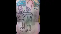 Demi Rekor, Kakek 52 Tahun Buat 203 Tato Simpsons di Tubuh