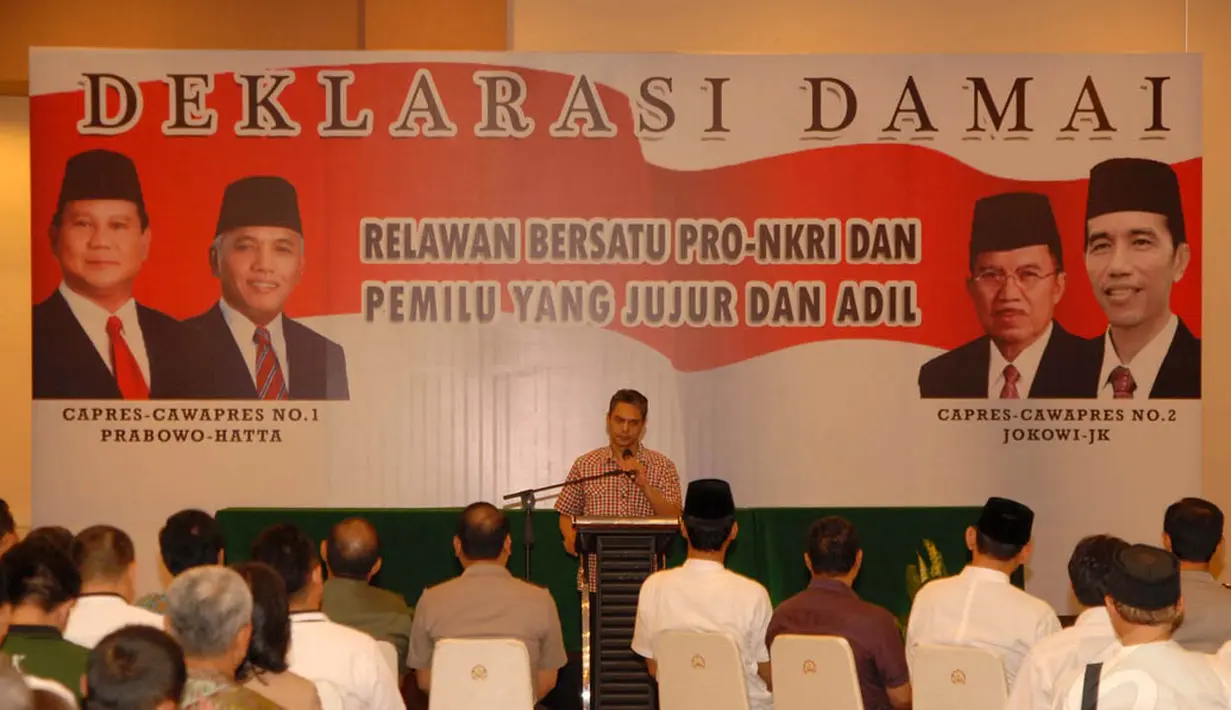 Relawan Jokowi-Prabowo menggelar acara deklarasi damai jelang pengumuman pemenang Pemilu Presiden 2014. (Liputan6.com/Miftahul Hayat)