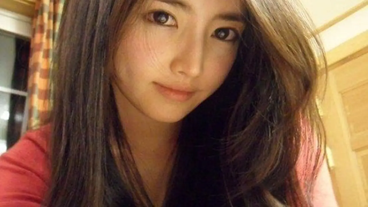Lee Nayeong, Guru Tercantik Korea yang Saingi Girls Generation