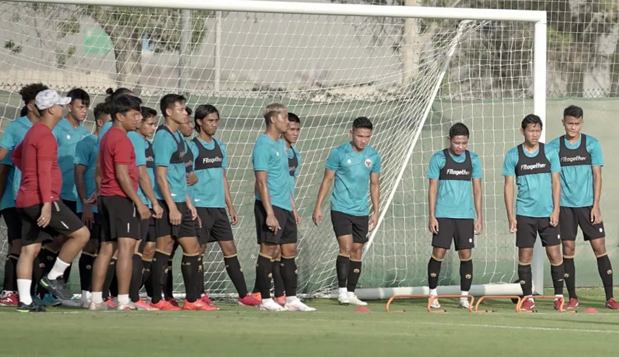 Melihat penampilan anak-anak asuhnya, Shin mengatakan para pemain masih belum bisa beradaptasi dengan baik.  (Foto: Dokumentasi PSSI)