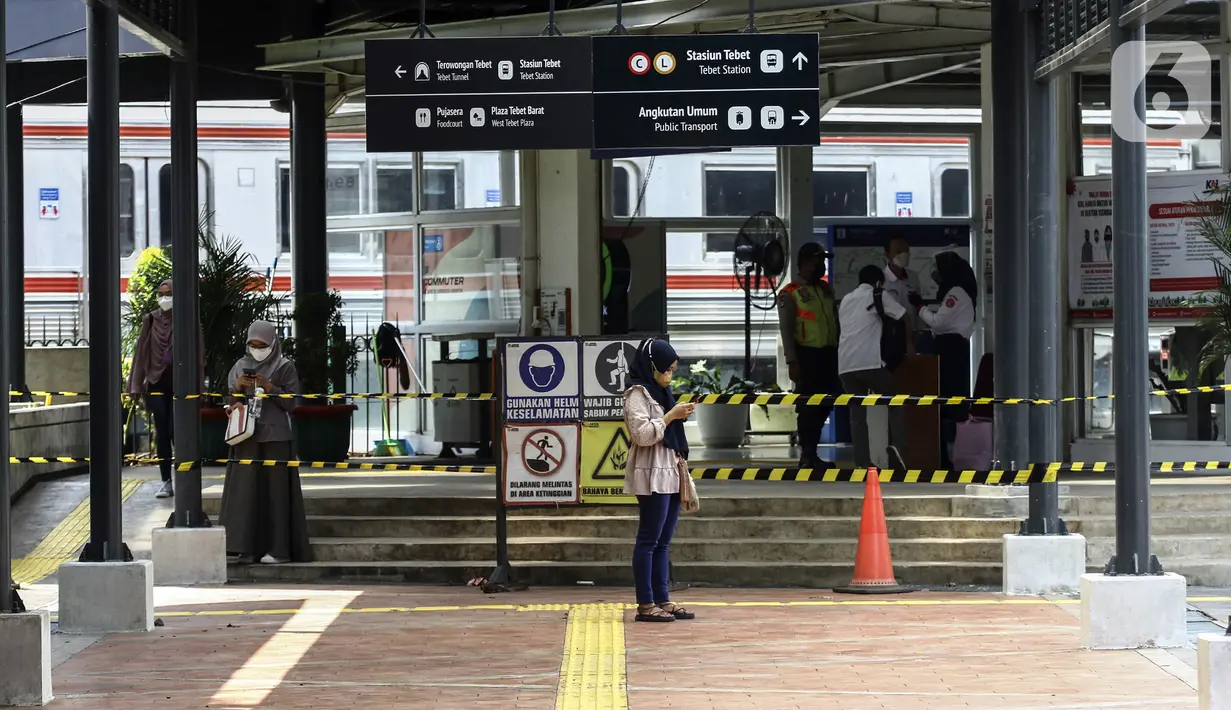 Suasana di area Stasiun Tebet, Jakarta, Senin (6/9/2021). Penataan kawasan Stasiun Tebet yang hampir rampung itu demi mendukung integrasi antarmoda transportasi di Jakarta. (Liputan6.com/Johan Tallo)