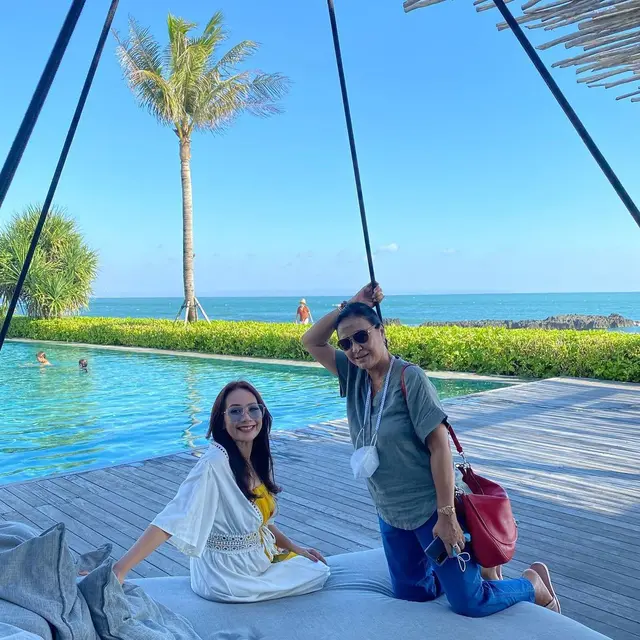 Irene Librawati – Debby Cynthia Dewi (Foto: Instagram/@mamiiren)