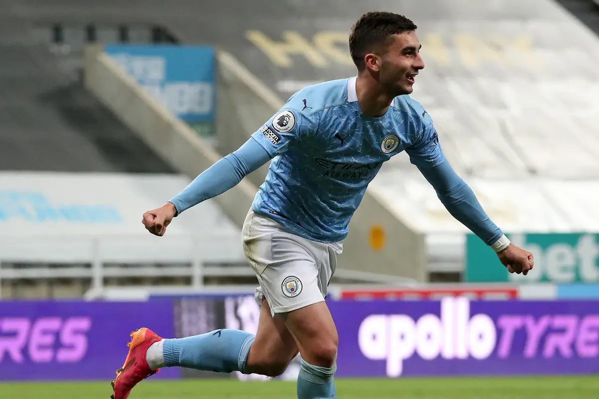 FOTO: Ferran Torres Cetak Hattrick, Manchester City Tundukkan Newcastle United 4-3 - Ferran Torres