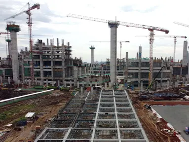 Foto udara perkembangan pembangunan Jakarta International Stadium, Jumat (23/10/2020). Hingga pekan ke-59, progres konstruksi Jakarta International Stadium sudah mencapai 31,89 persen dan ditarget akan selesai pada akhir 2021. (Liputan6.comHelmi Fithriansyah)