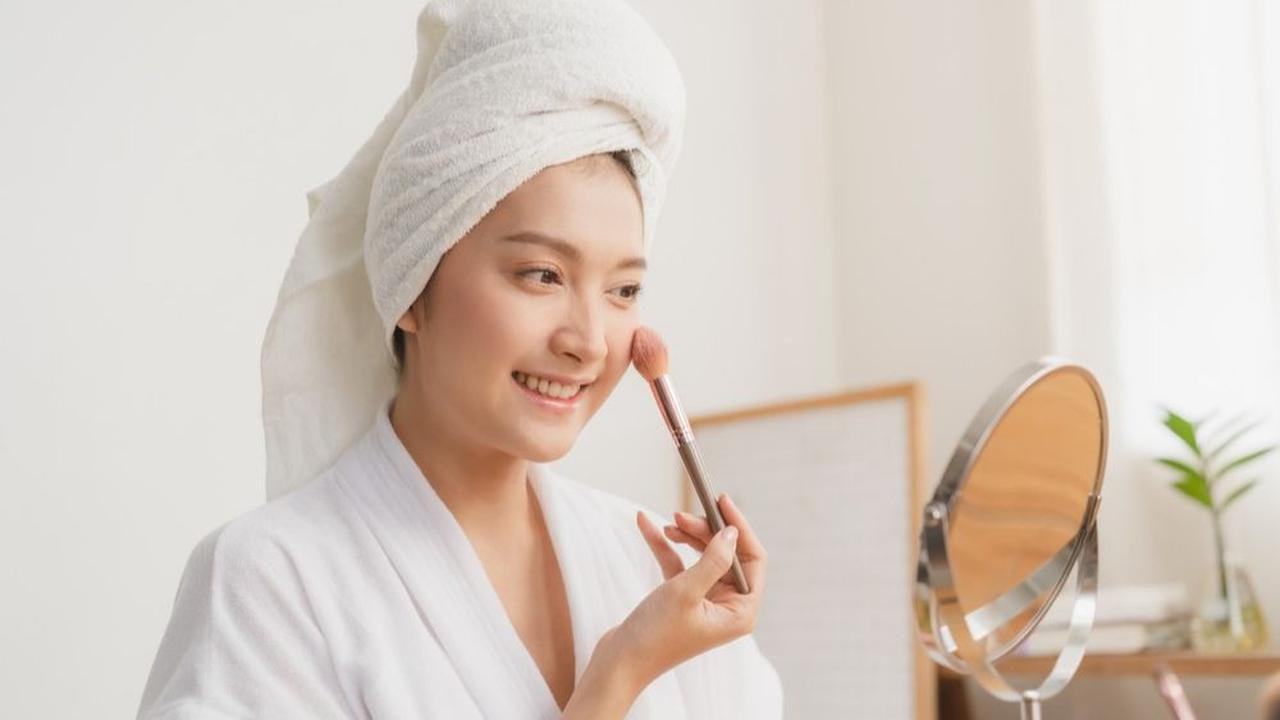 Apa Saja Fungsi Blush On? Begini Cara Pilih Produk yang Tepat